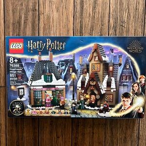 LEGO Harry Potter Magical Village Set
